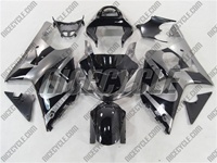 Suzuki GSX-R 1000 Deep Silver/Black Fairings