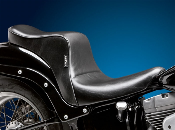  Harley  Davidson  Softail  06 Present Cherokee Seat  by Le Pera