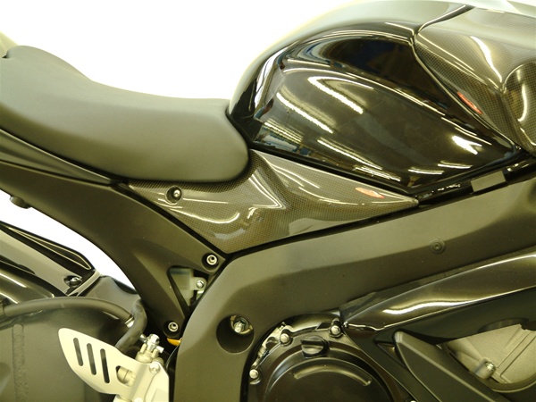 100% Carbon Fiber Heel Plates For Suzuki GSX-R600 / GSX-R750 (2006-2010) – Gloss 3K Twill
