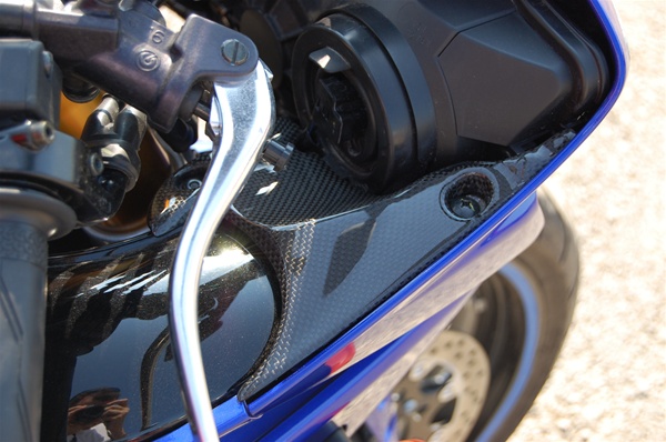thumbnail image 2 of Carbon Fiber Look Front Air Tube Fairing For Yamaha YZF R1 2007 2008 – ABS Plastic Tank Cover 2 of 3
